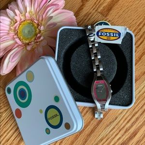 Fossil Watch in Tin. Brand new battery!